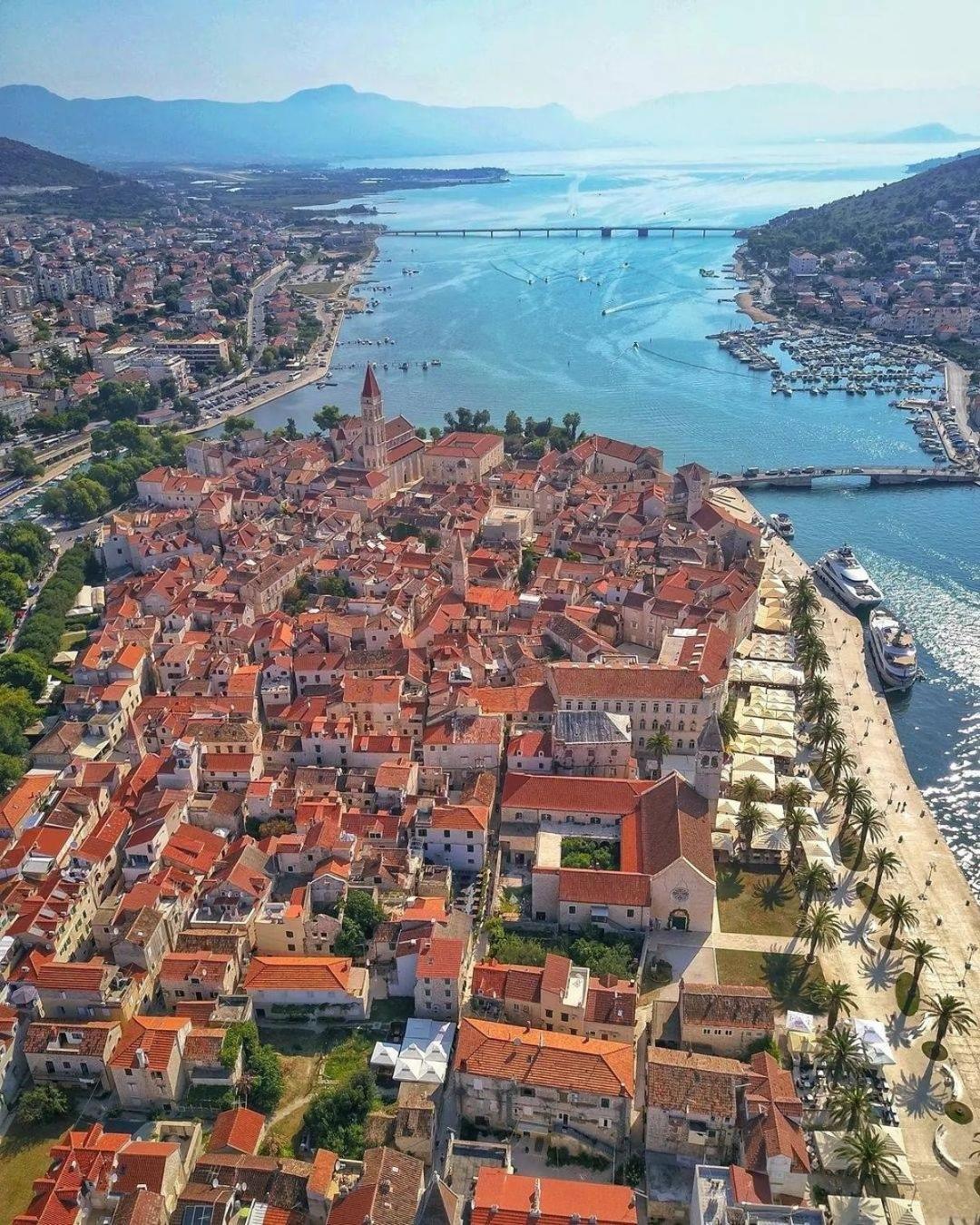 Viktoria - Trogir